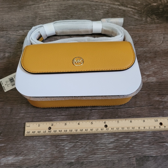 MICHAEL KORS Jet Set Small Flap Crossbody NWT - Picture 6 of 12